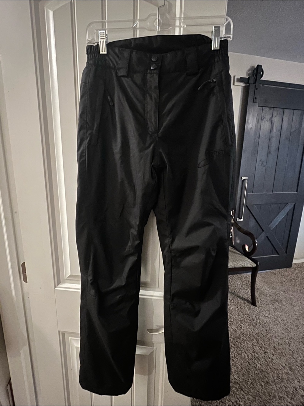Iguana Sport Black Snowboarding Pants, waist 28” inseam 30”
